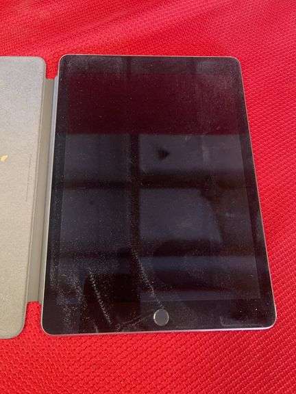 (1 Qty) Apple iPad Model: A1673