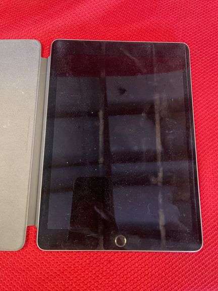 (1 Qty) Apple iPad Model: A1673