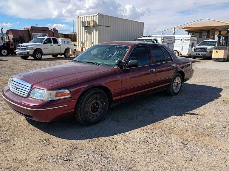 2004  Ford  Crown Victoria