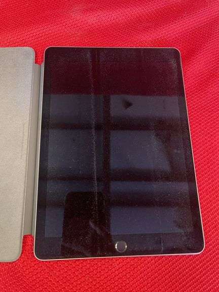 (1 Qty) Apple iPad Model: A1673