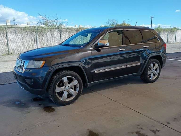2012  Jeep  Grand Cherokee Overland