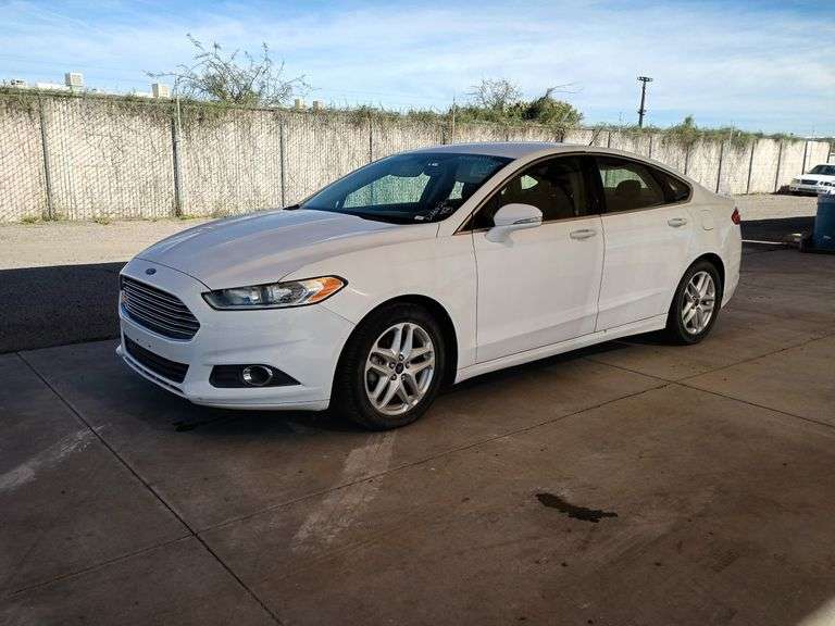 2014  Ford  Fusion SE