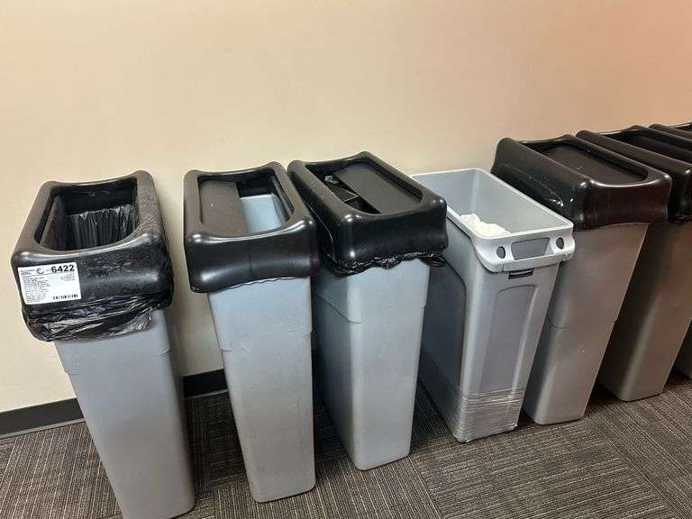 (5) Wall Hugger Garbage Bin