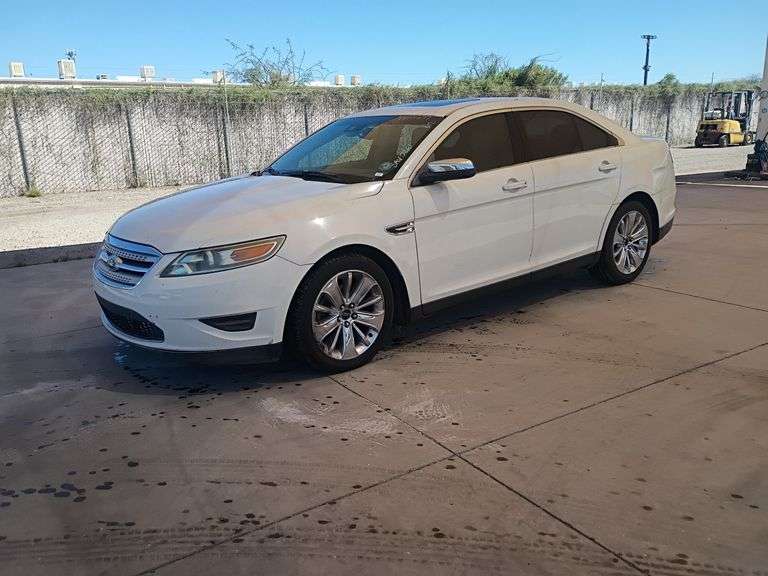 2010  Ford  Taurus Limited