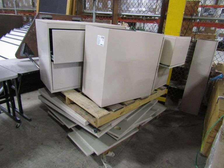 (2P) of Metal Cabinets and Dividers