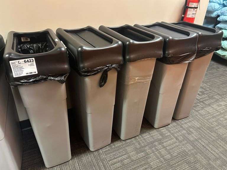 (5) Wall Hugger Garbage Bin