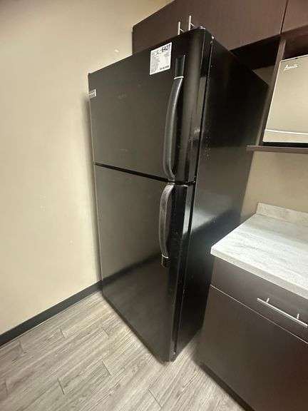 Frigidaire Refrigerator/Freezer FRT18L4JB8