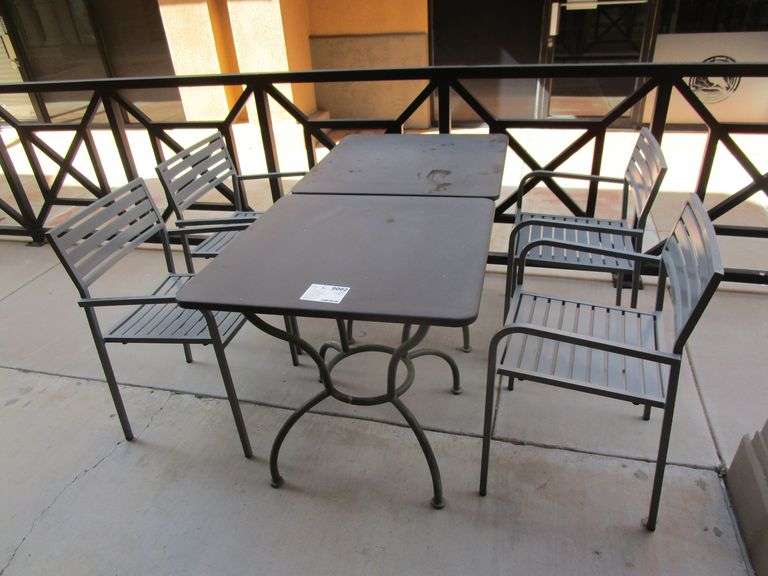 (2) Outdoor Metal Tables With (4) Metal Chairs