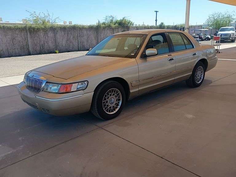 2000  Mercury  Grand Marquis GS
