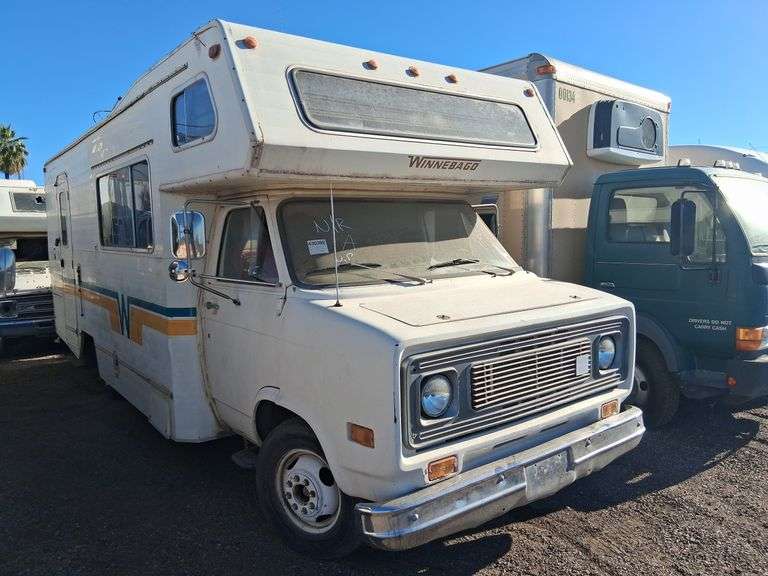 1976  Winnebago   Winnie Minnie 23RB  Recreational Vehicle