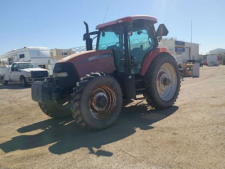 Case  MXU135  Tractor