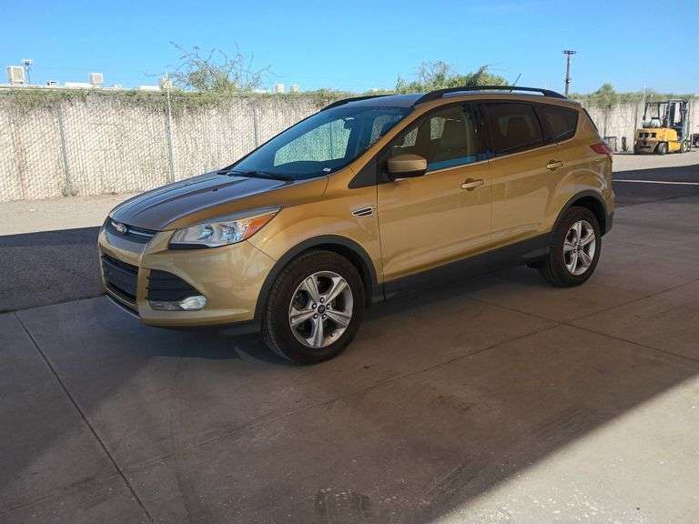 2015  Ford  Escape SE