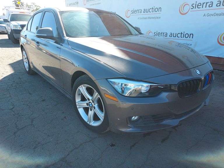 2012  BMW  328i