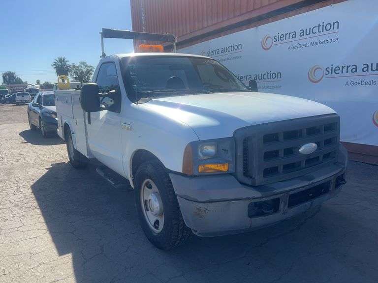 2005  Ford  F-350  Work Truck
