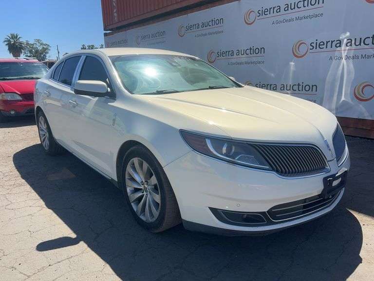 2013  Lincoln  MKS