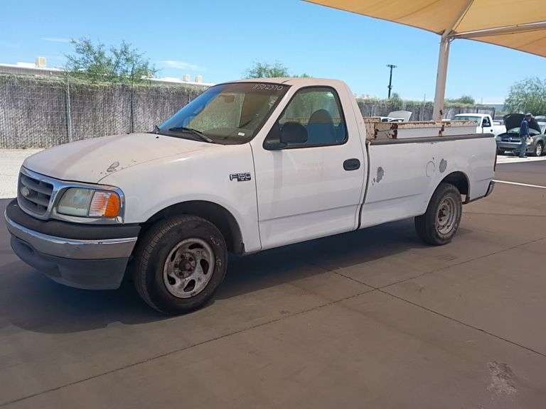 2000  Ford  F150 XL   Work Truck