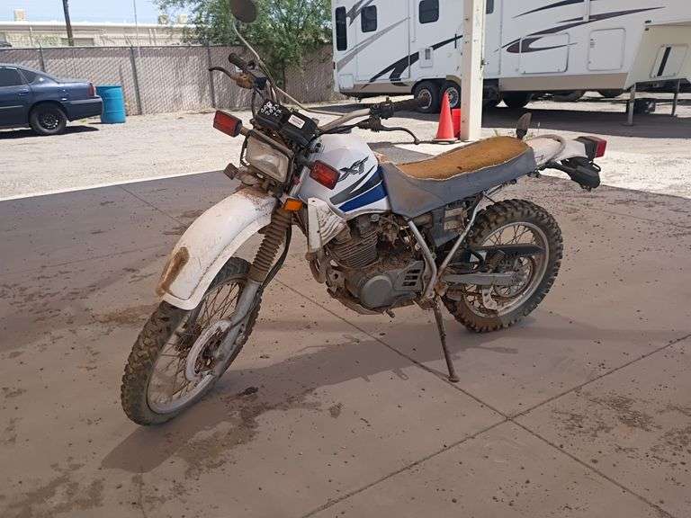 2000  Yamaha  XT350   Motorcycle