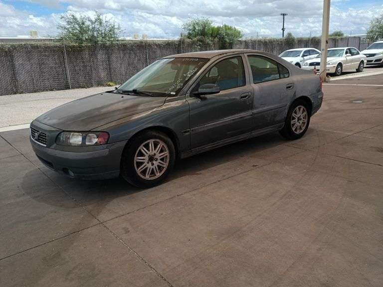 2004 Volvo S60