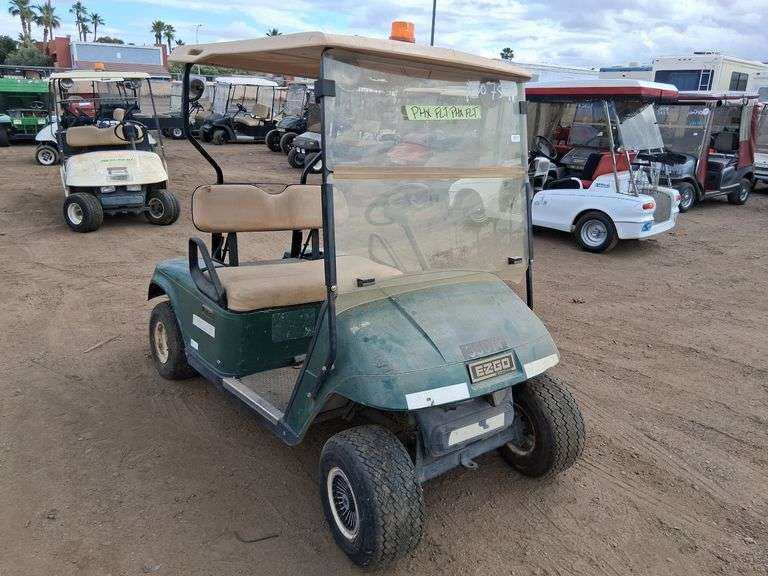 1999  E-Z-GO   TXT  Golf/Passenger Cart