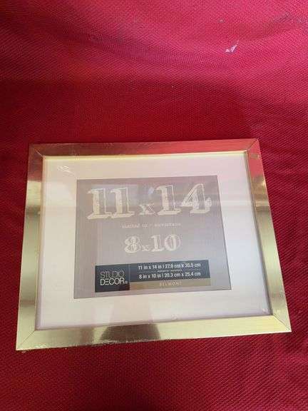 (1 Qty) Gold Picture Frame