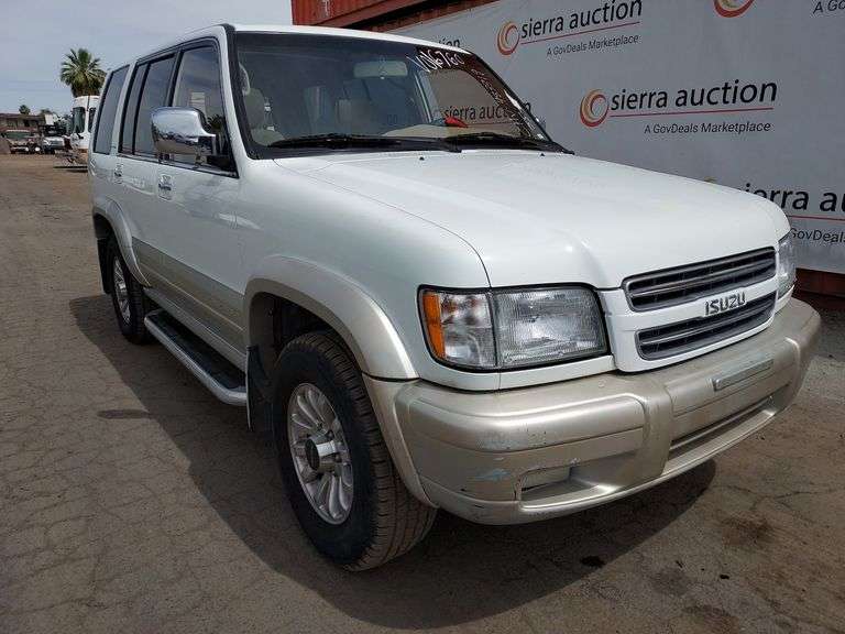 2000 Isuzu Trooper