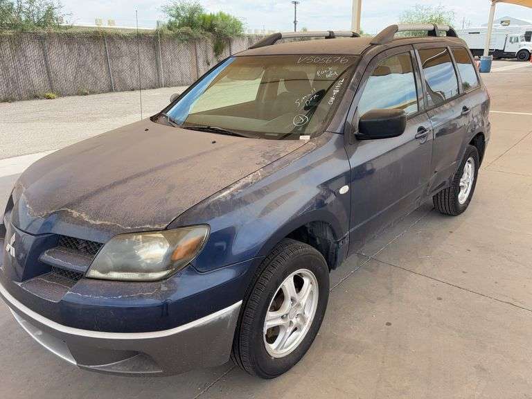2003  Mitsubishi  Outlander LS