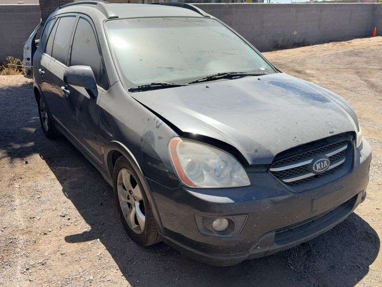 2007  Kia  Rondo