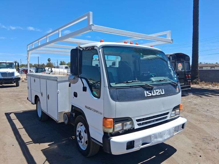2004  Isuzu  NPR-HD   Utility Truck