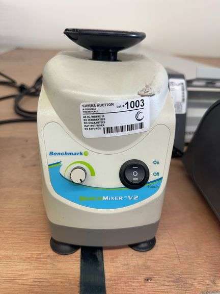 BENCHMARK BenchMixer V2 Variable Speed Vortex Mixer Shaker 115V 60Hz 1.5A