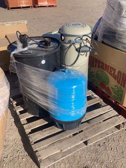 (3)  Assorted industrial vacuum filters.