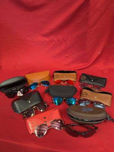 Lot of Ray-Ban Sunglasses