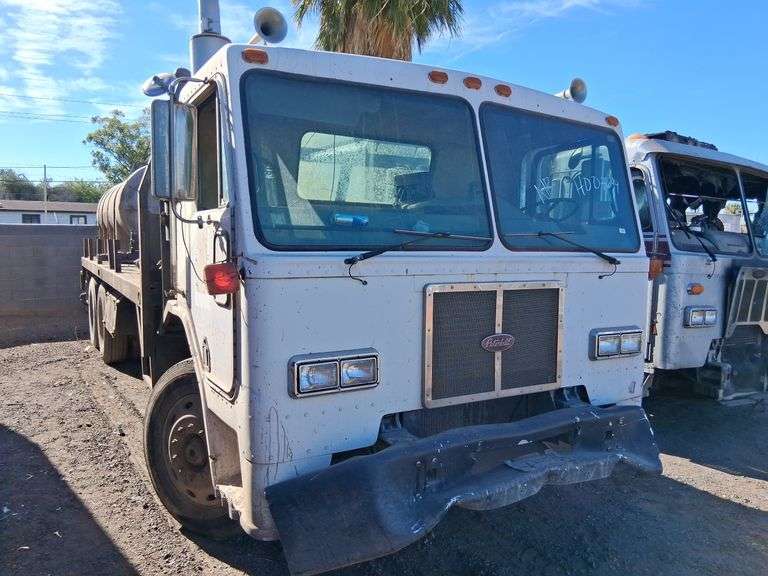 1989  Peterbilt  320  Water Truck