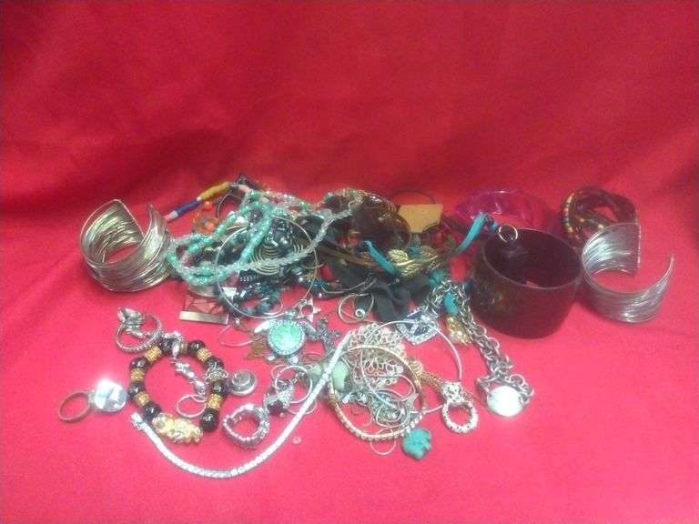 Bag Of Assorted Costume Jewelry( See Full Description)