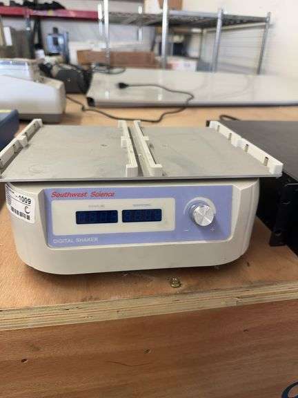 Benchmark Scientific Orbi-Shaker MP Model BT1500