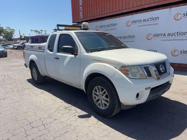 2015  Nissan  Frontier   Work Truck