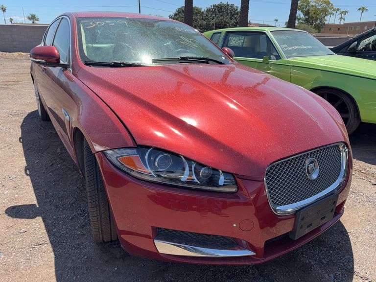 2013  Jaguar  XF
