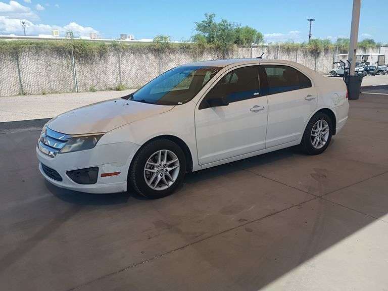 2011  Ford  Fusion S
