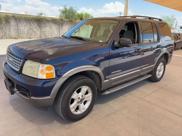 2004  Ford  Explorer XLT