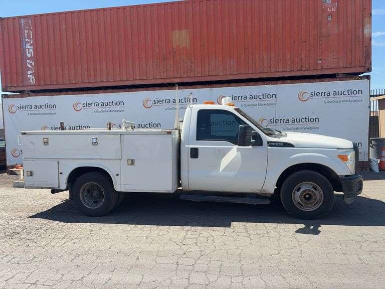 2012  Ford  F350   Work Truck