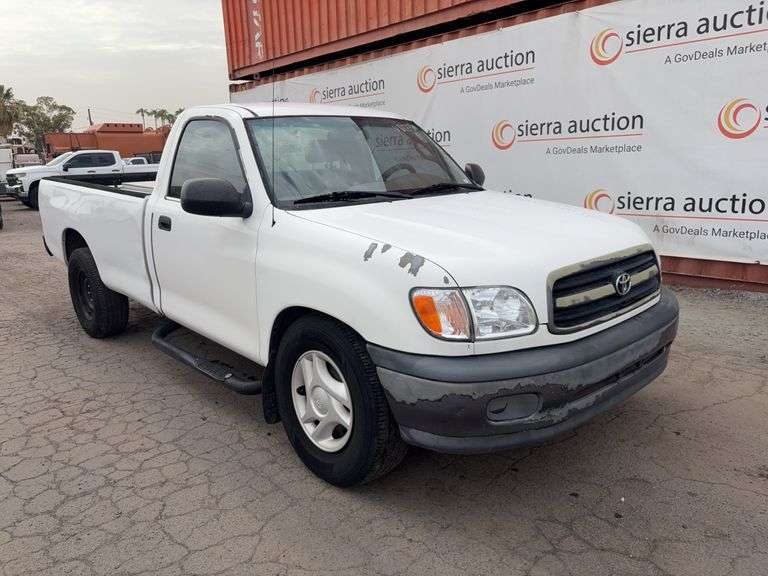 2001  Toyota  Tundra