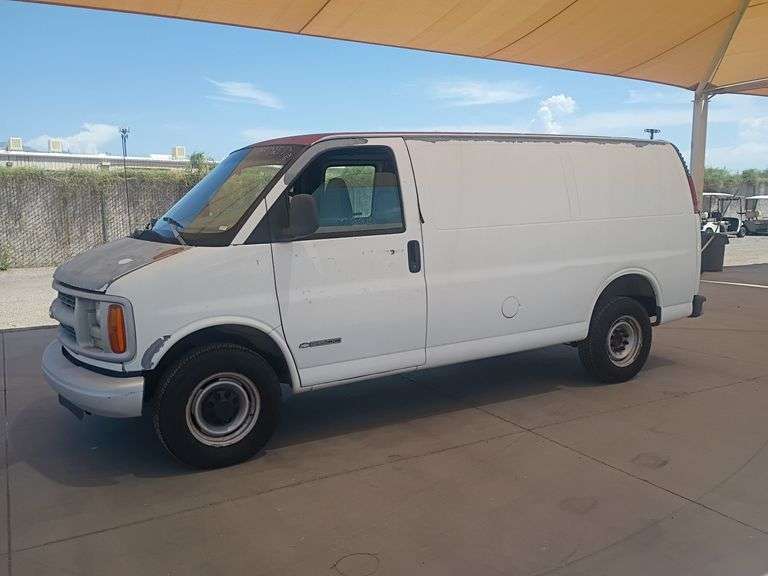 1999  Chevrolet  Express G2500   Cargo Van