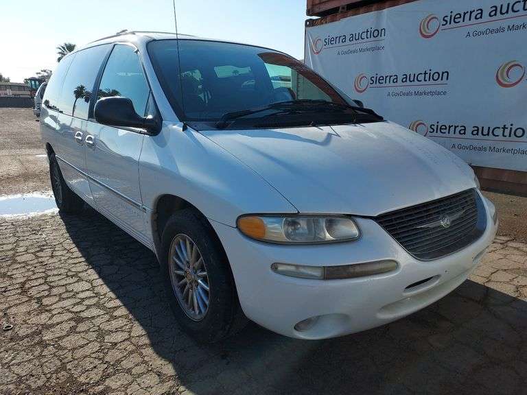 2000 Chrysler Town & Country