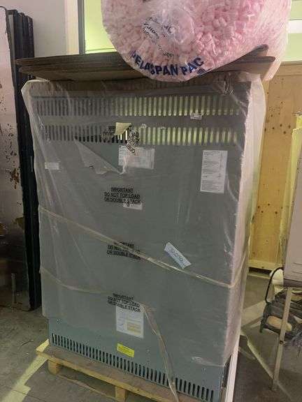General Electric (GE) Type QL dry-type transformer 9T83B3468G9 with a capacity of 300 kVA. It featur