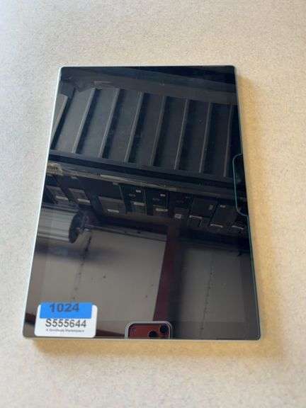 (1 Qty) Microsoft Windows Table Model:1796