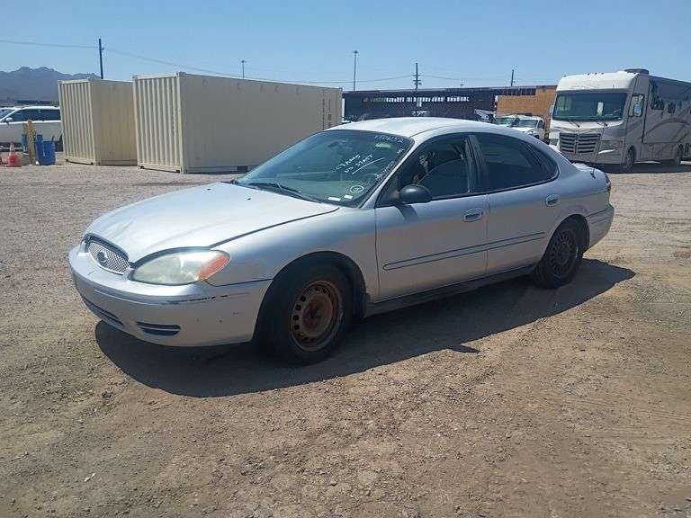 2004  Ford  Taurus