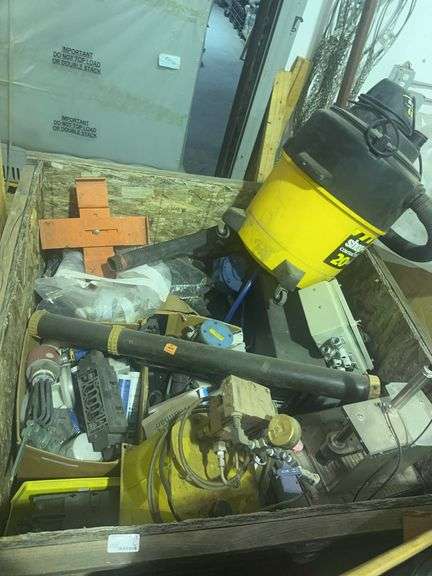 (P) Pallet Lot With Shop Vac, Control Enclosure, Metal Parts, Hoses, & More