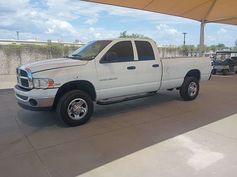 2004  Dodge  Ram 2500 SLT