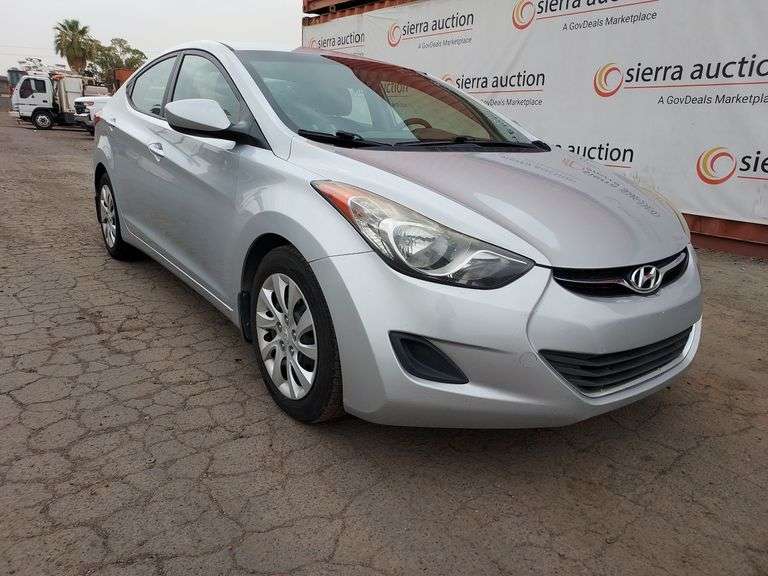 2013  Hyundai  Elantra