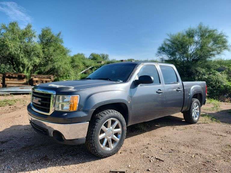 2008  GMC  Sierra 1500 SLE1