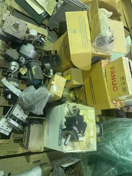 (P) Pallet Lot With Assorted Electrical Motors, Gear Boxes & More